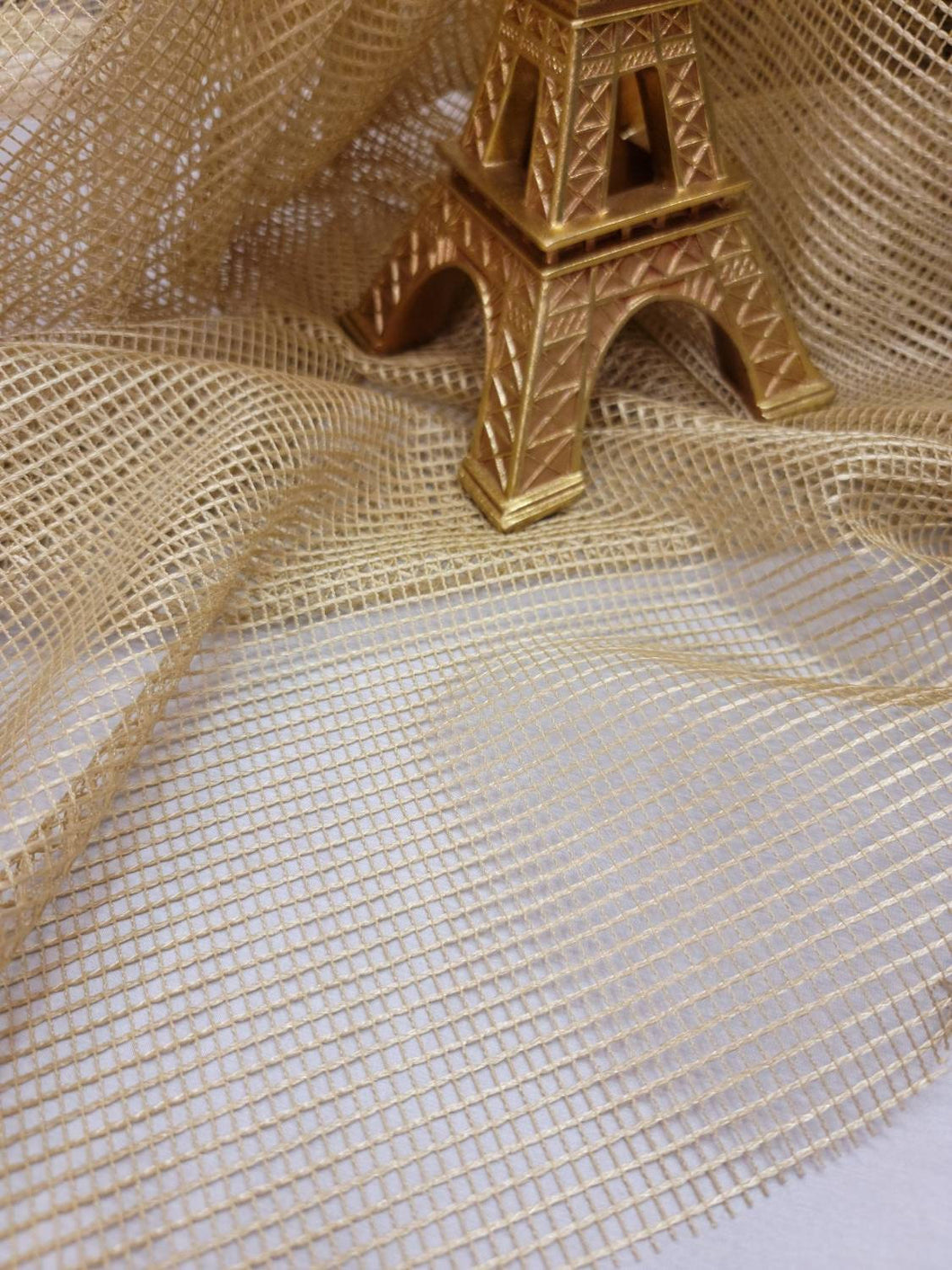 Fabric Sold By The Yard Champagne Gold Fish Net Double Width 108 Inch W Fashion New Fabric Craft Clothing Decoration Background Draping